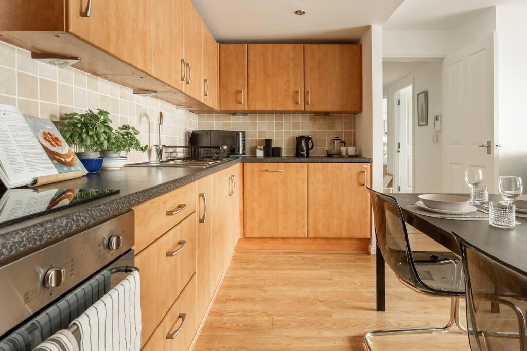 Lux Waterfront 2 Bed Apt, V&A 10Min Walk, St Andrew'S Golf 25Min Drive 던디 외부 사진