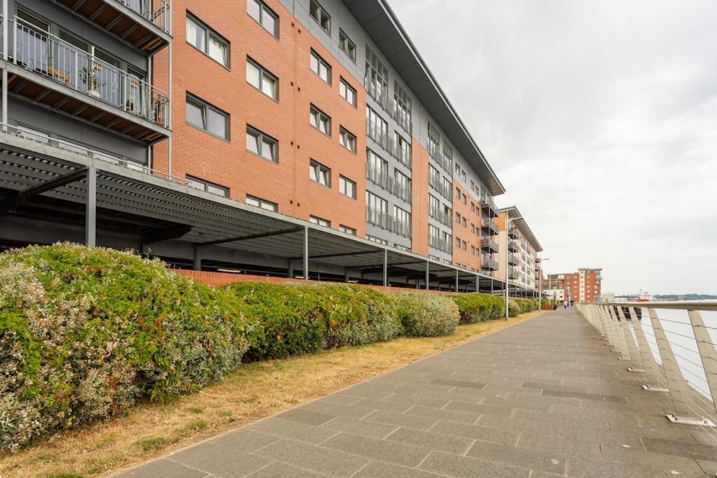 Lux Waterfront 2 Bed Apt, V&A 10Min Walk, St Andrew'S Golf 25Min Drive 던디 외부 사진